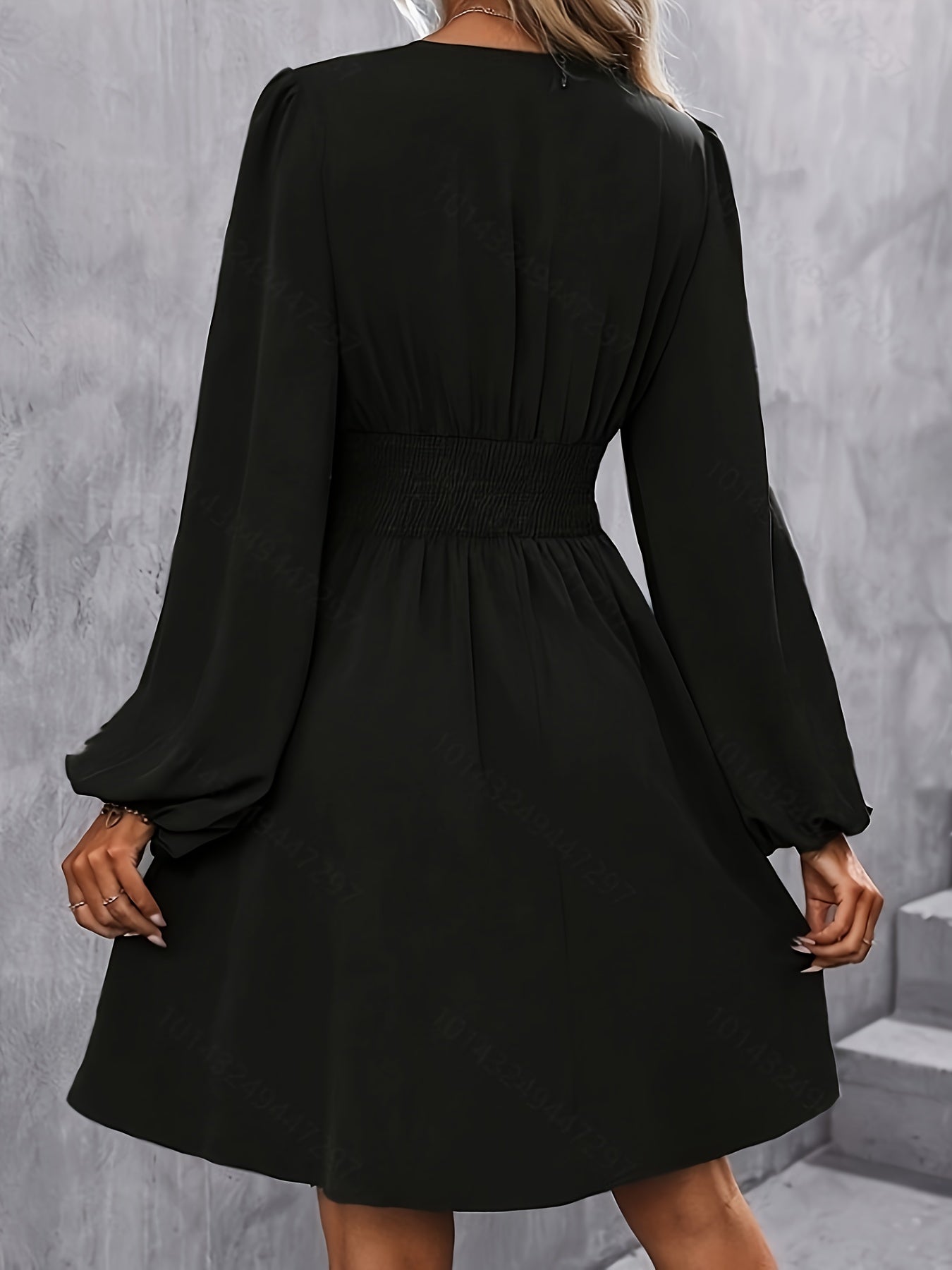Olivia – Stylish and Timeless