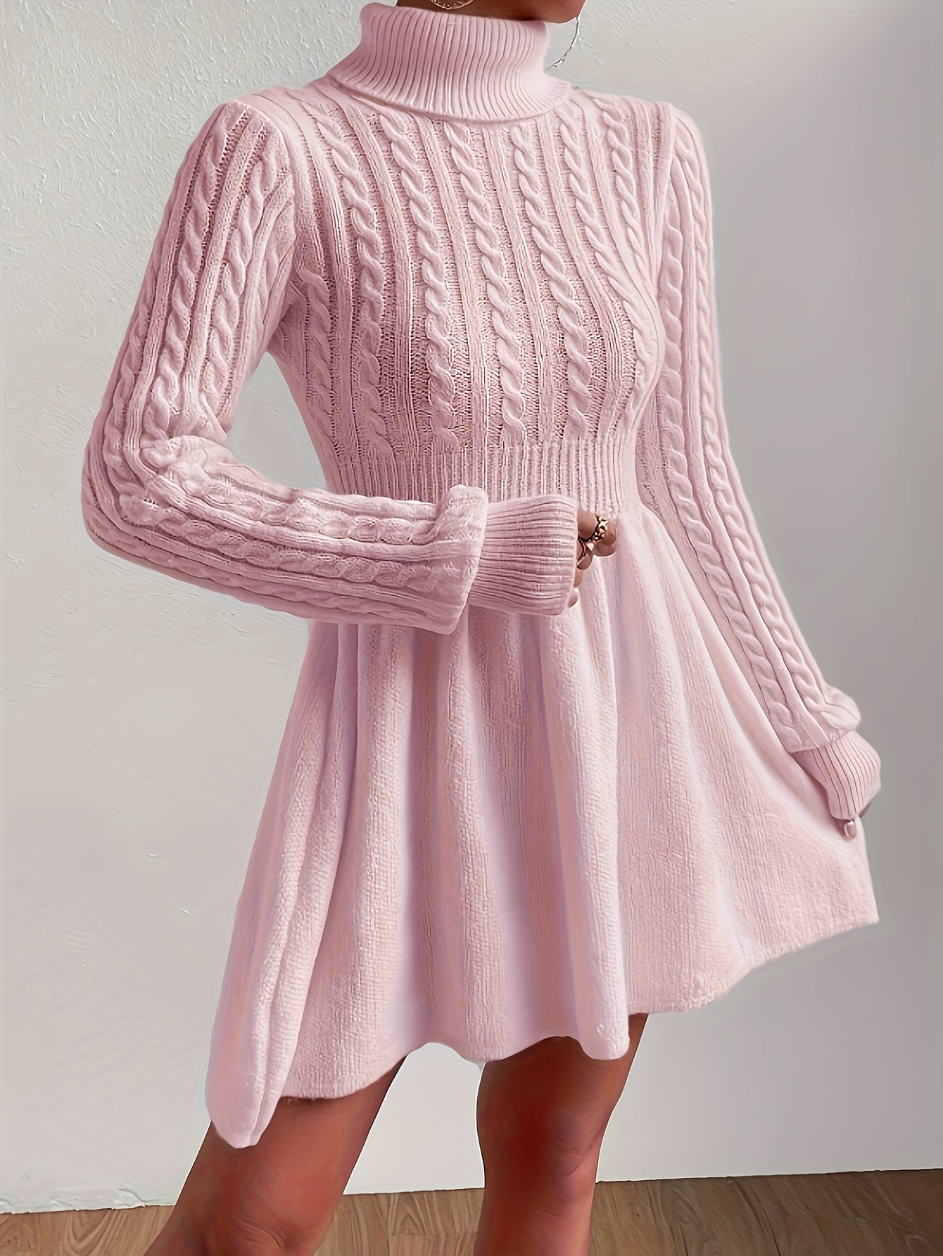 Amelie - Stylish and Charming