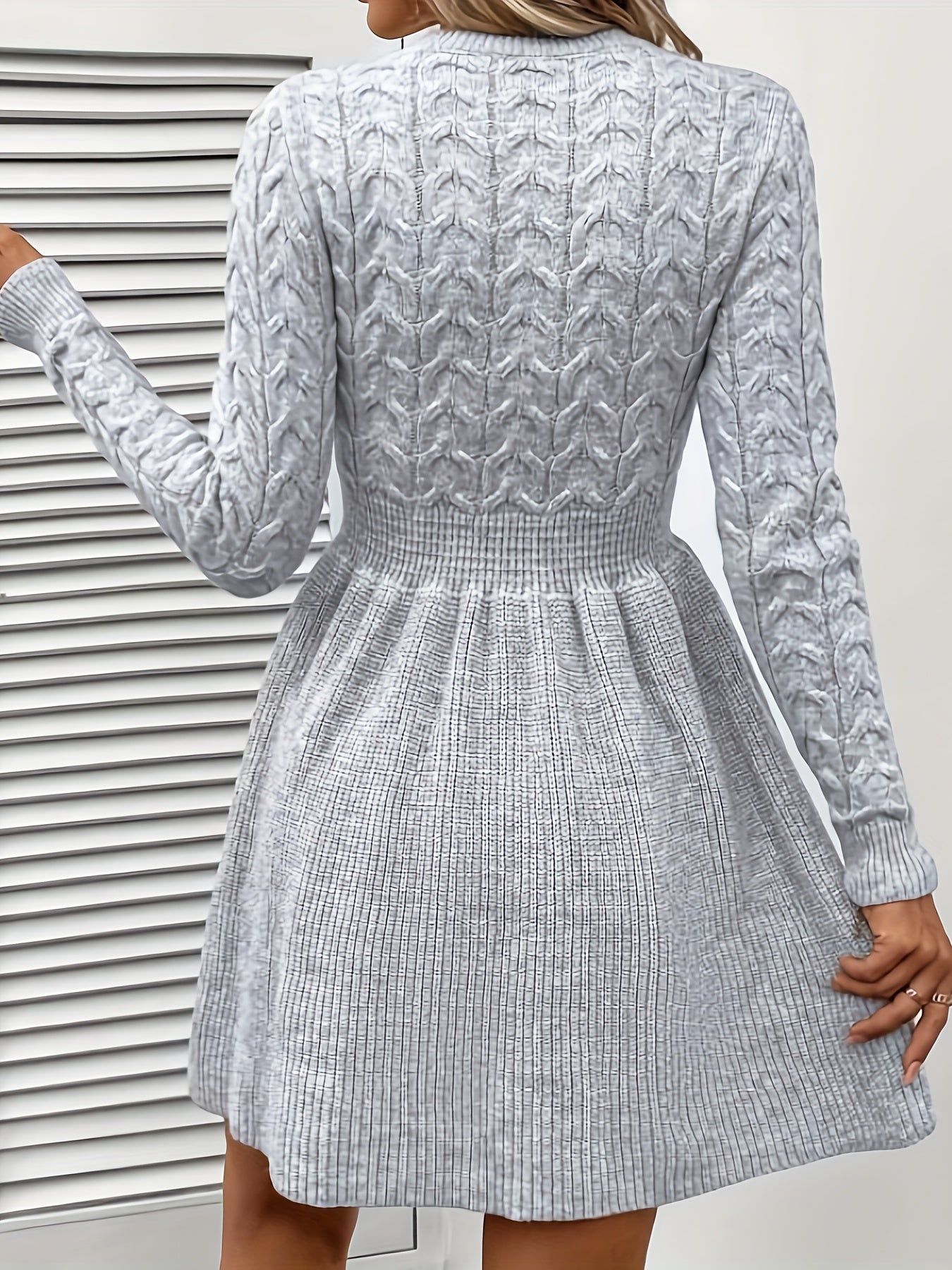 Emma – Simple and Elegant